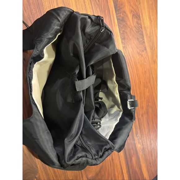 Women's Black Top Zip Duffel Gym Travel Bag With Different Compartments OS - Picture 7 of 7